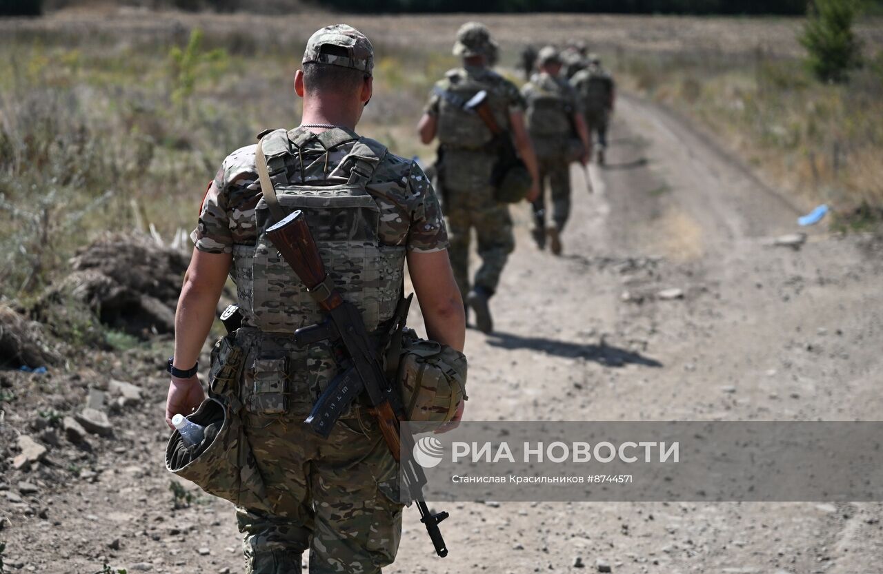 Экс-бойцы ВСУ, вступившие в отряд имени Максима Кривоноса