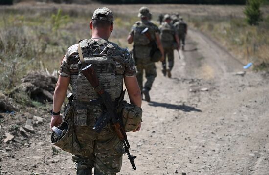 Экс-бойцы ВСУ, вступившие в отряд имени Максима Кривоноса