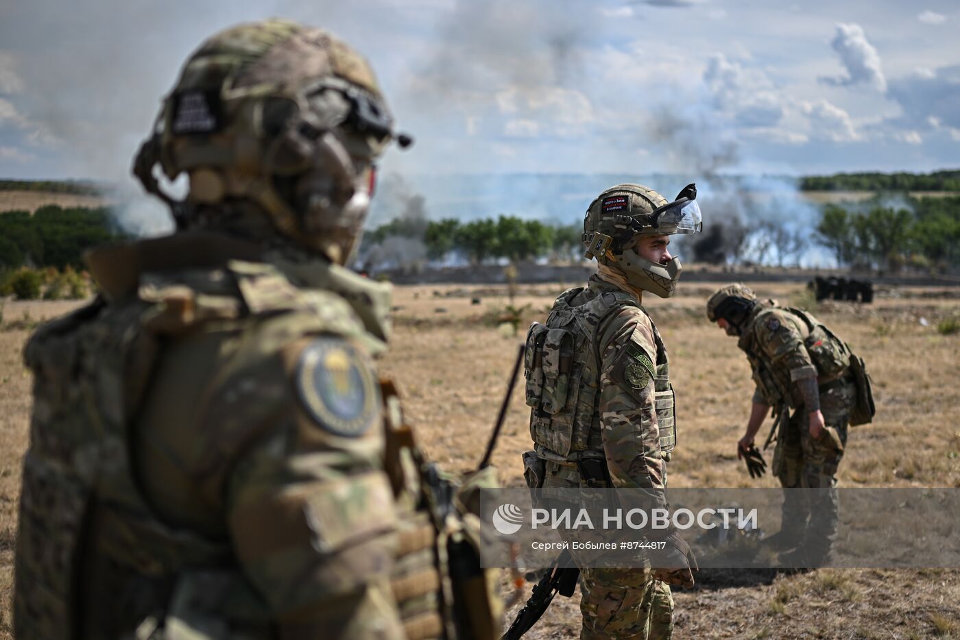 Военнослужащие добровольческого отряда спецназначения "Рысь" группировки "Юг"