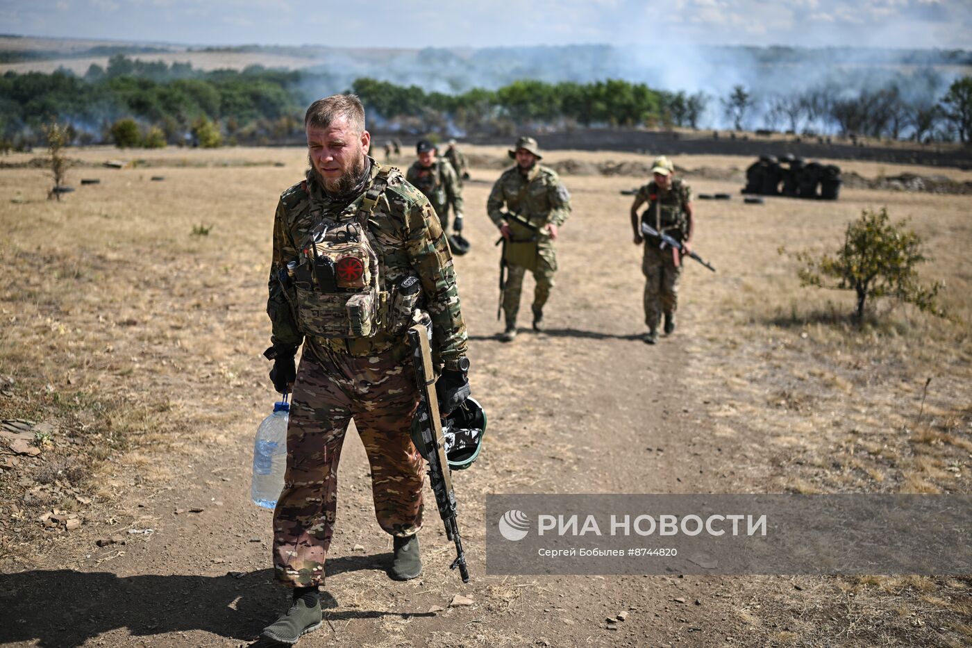 Военнослужащие добровольческого отряда спецназначения "Рысь" группировки "Юг"