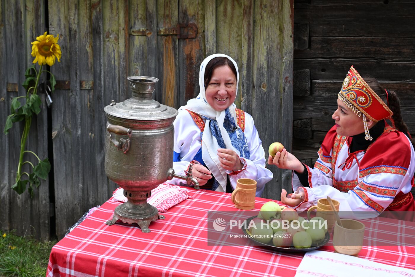 Празднование Яблочного Спаса в Татарстане