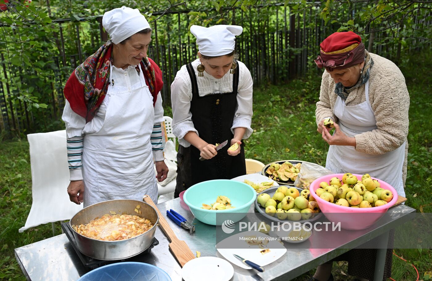 Празднование Яблочного Спаса в Татарстане