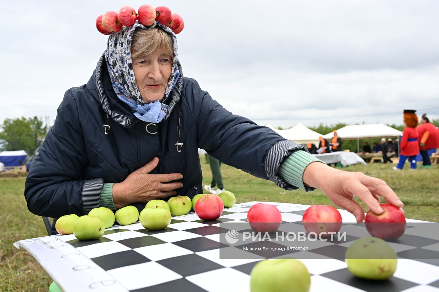 Празднование Яблочного Спаса в Татарстане