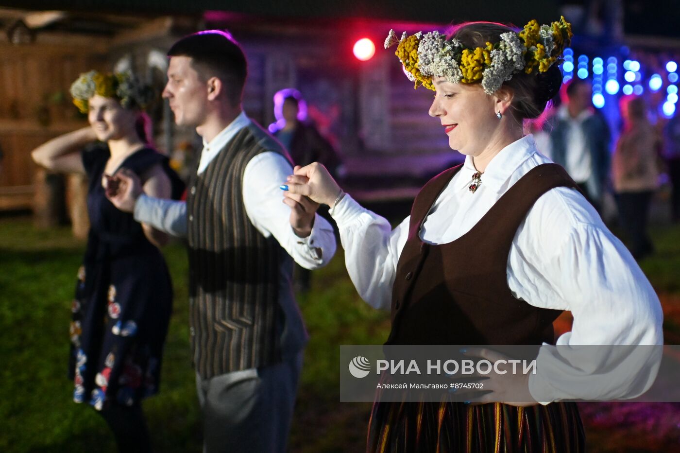 Латышский праздник "Zalumballe" в Омской области