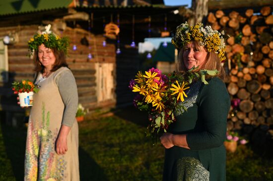 Латышский праздник "Zalumballe" в Омской области