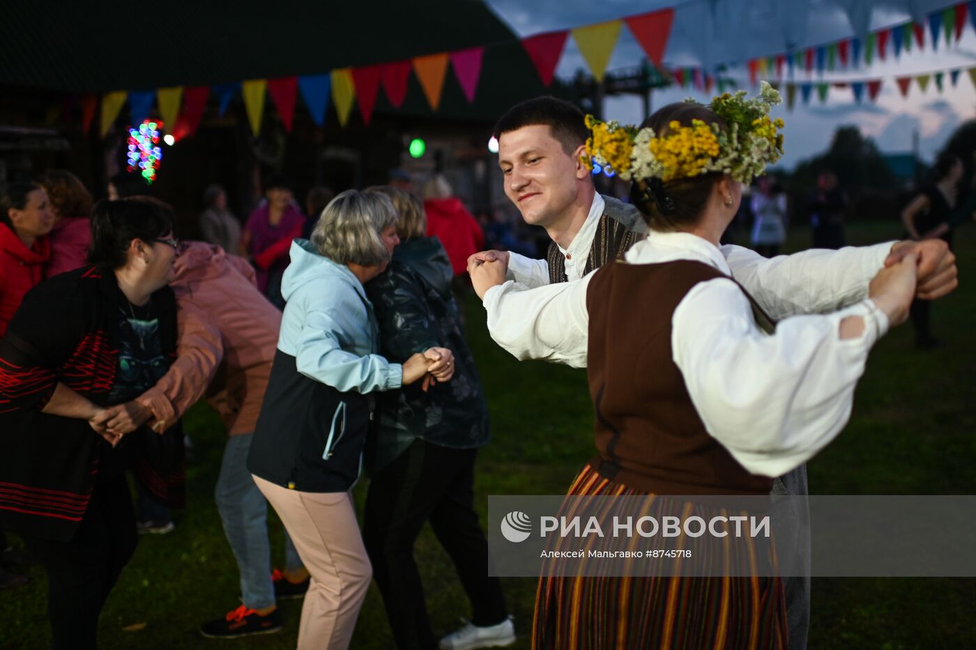 Латышский праздник "Zalumballe" в Омской области