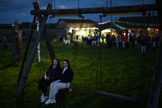 Латышский праздник "Zalumballe" в Омской области