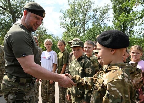 Детский патриотический лагерь Академии дружбы народов "Ахмат"