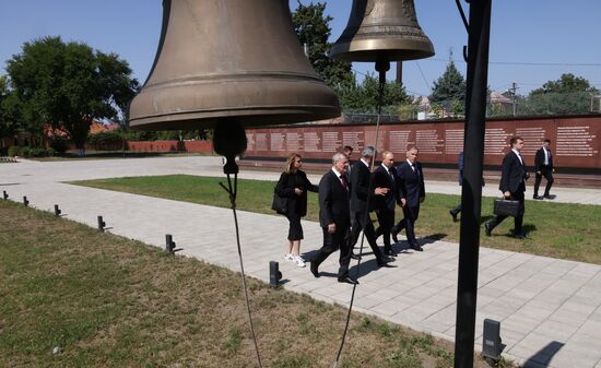 Рабочая поездка президента Владимира Путина в республику Северная Осетия - Алания