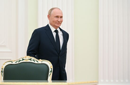 Встреча президента Владимира Путина с премьером Госсовета КНР Ли Цяном