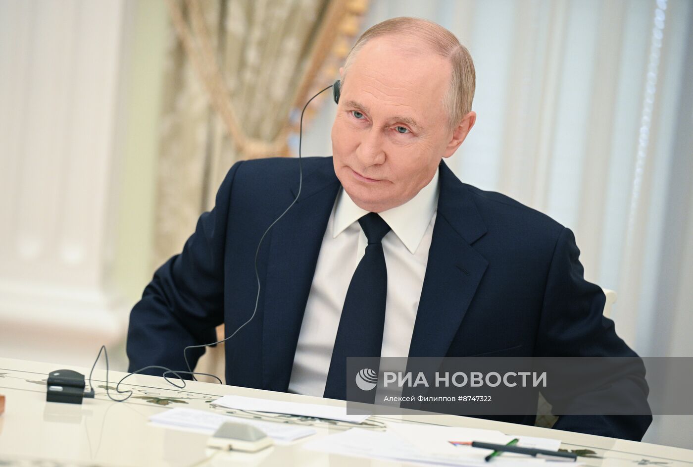 Встреча президента Владимира Путина с премьером Госсовета КНР Ли Цяном