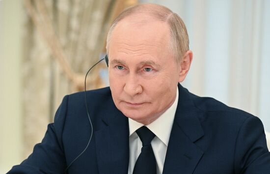 Встреча президента Владимира Путина с премьером Госсовета КНР Ли Цяном