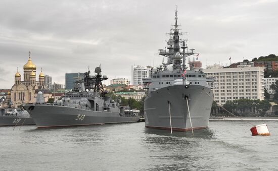 Города России. Владивосток