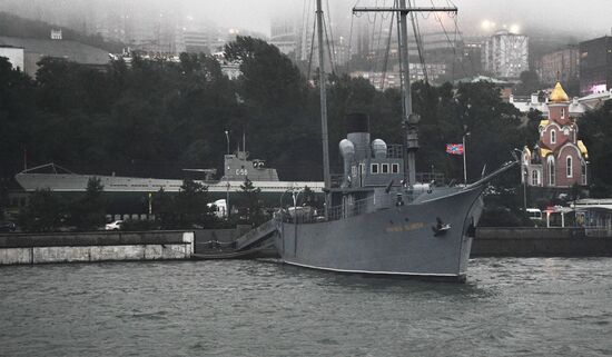 Города России. Владивосток