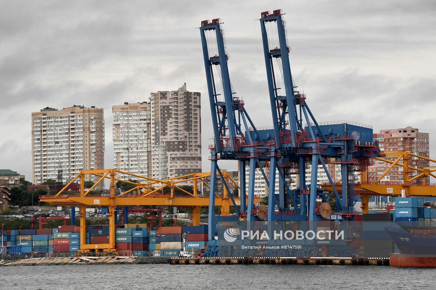 Города России. Владивосток