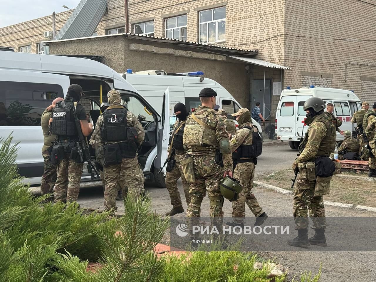 Спецназ провел операцию по освобождению заложников в ИК-19 в Волгоградской области