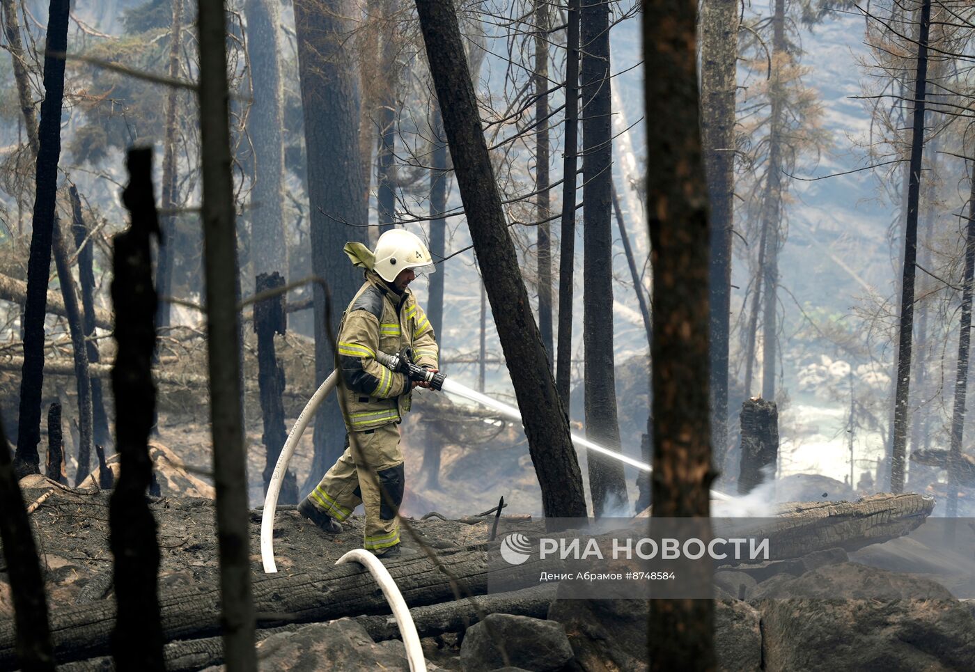 Пожар в Гоначхирском ущелье в Карачаево-Черкесии