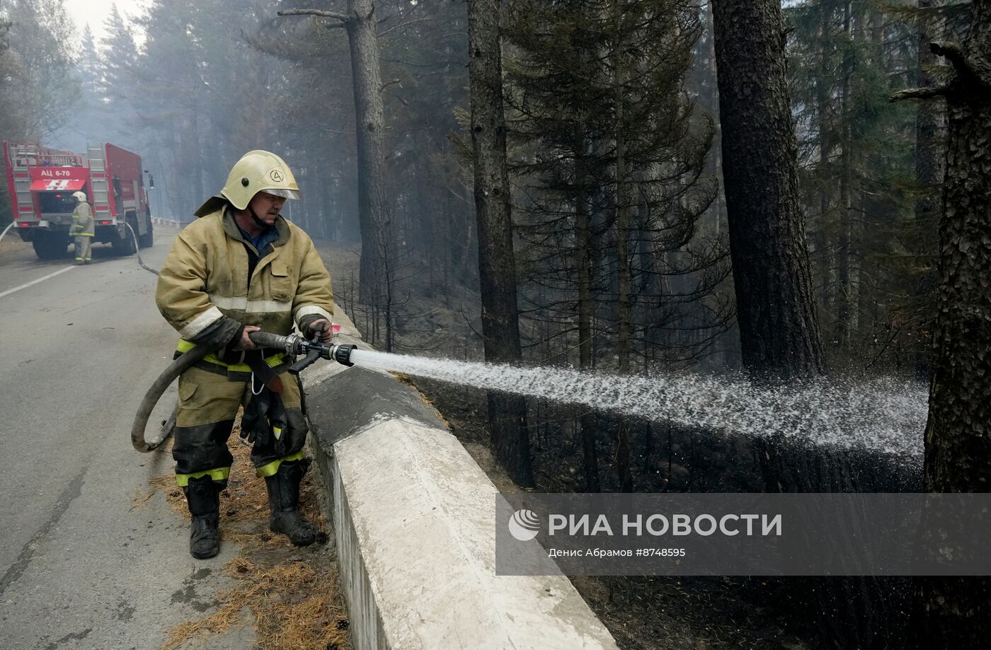 Пожар в Гоначхирском ущелье в Карачаево-Черкесии