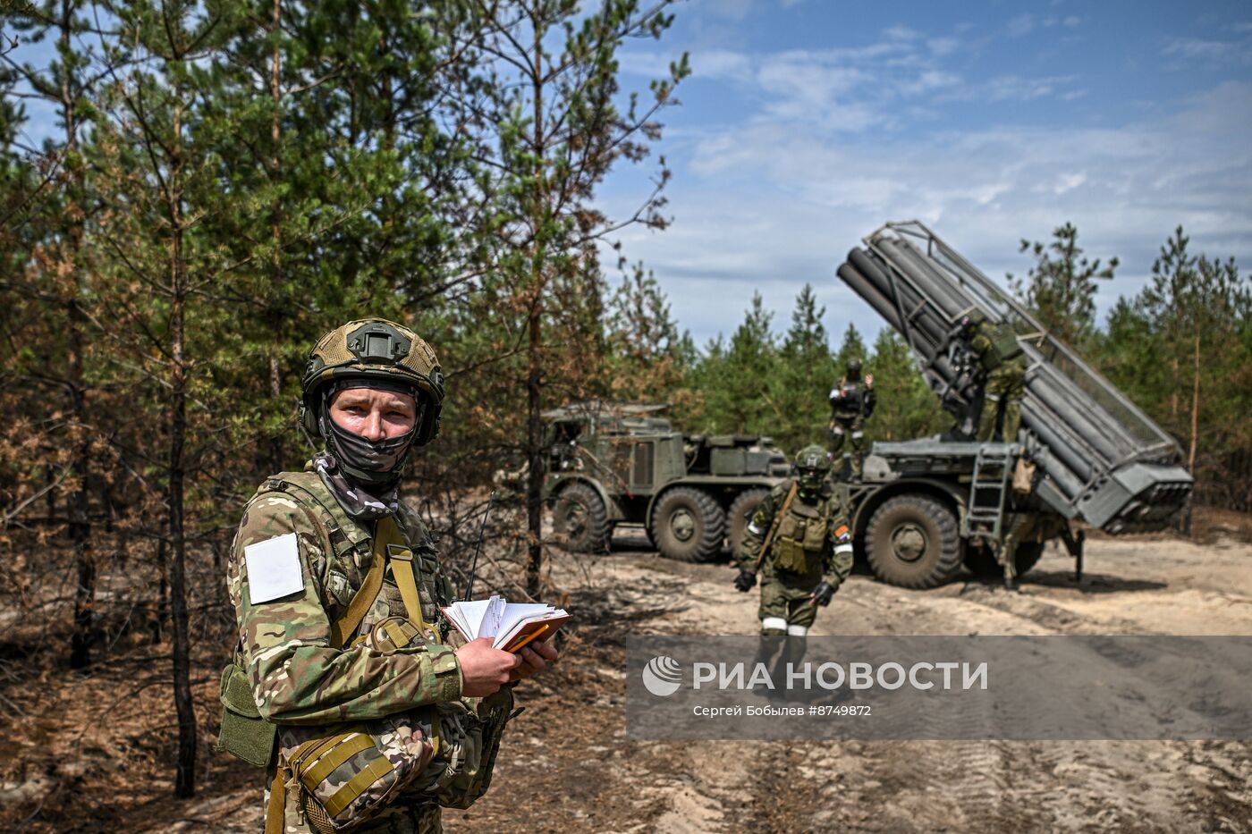 Работа расчета РСЗО "Ураган" 20-й гвардейской Краснознаменной общевойсковой армии