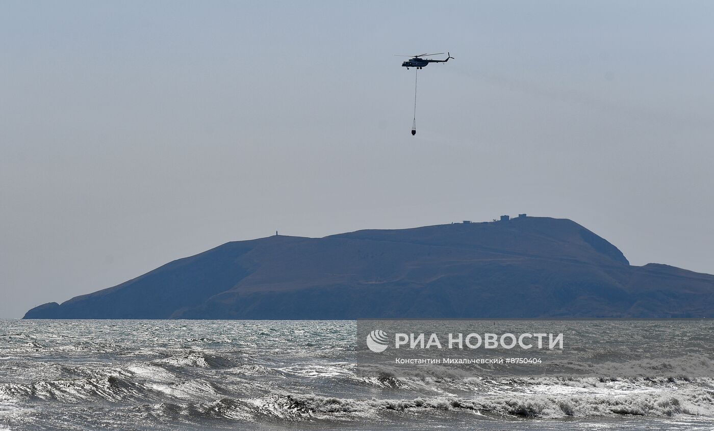 Тушение природного пожара в Тепе-Оба в Крыму