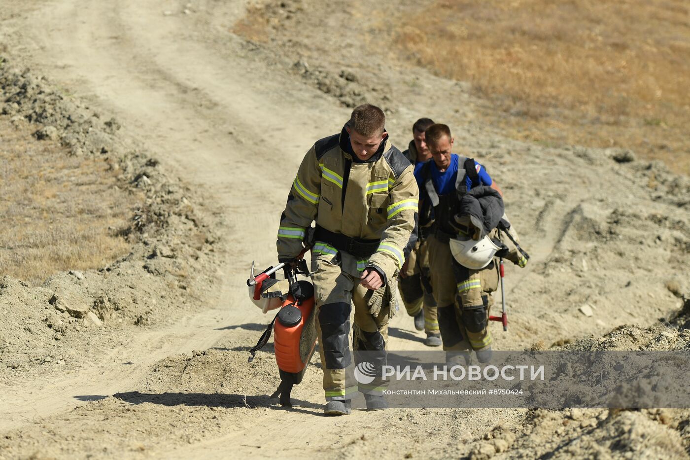 Тушение природного пожара в Тепе-Оба в Крыму