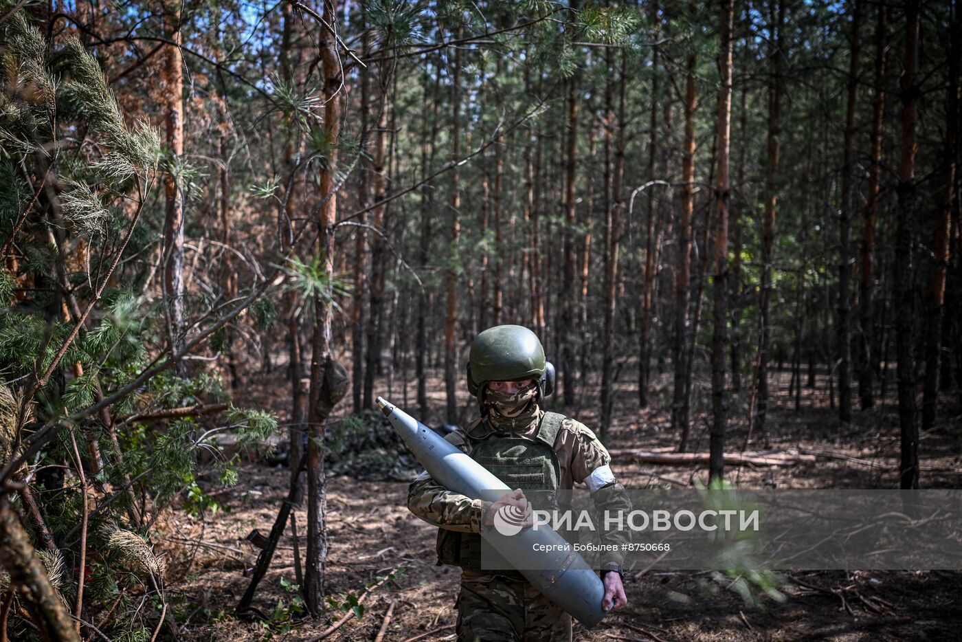 Работа артиллерийского расчета "Мста-С" группировки войск "Запад"