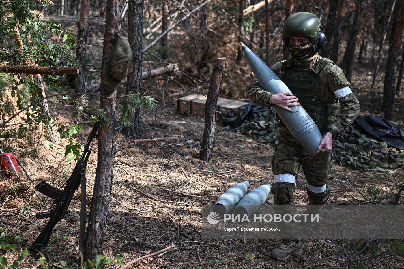 Работа артиллерийского расчета "Мста-С" группировки войск "Запад"