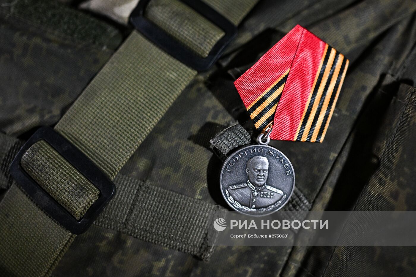 Вручение госнаград военнослужащим группировки войск "Запад"