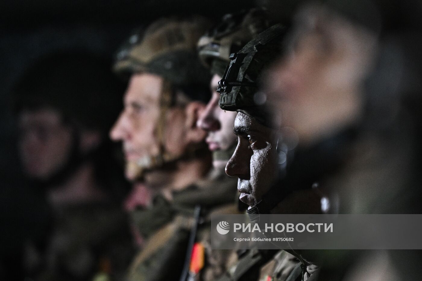 Вручение госнаград военнослужащим группировки войск "Запад"