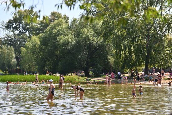 Жаркая погода в Москве