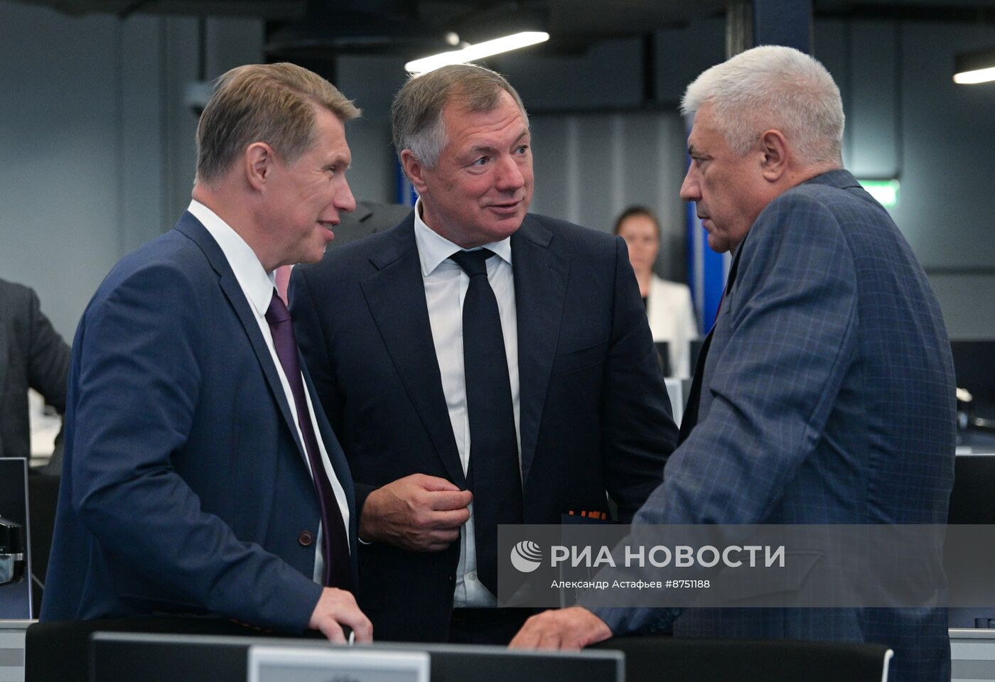 Премьер-министр Михаил Мишустин провел стратегическую сессию "Национальные проекты 2025-2030"