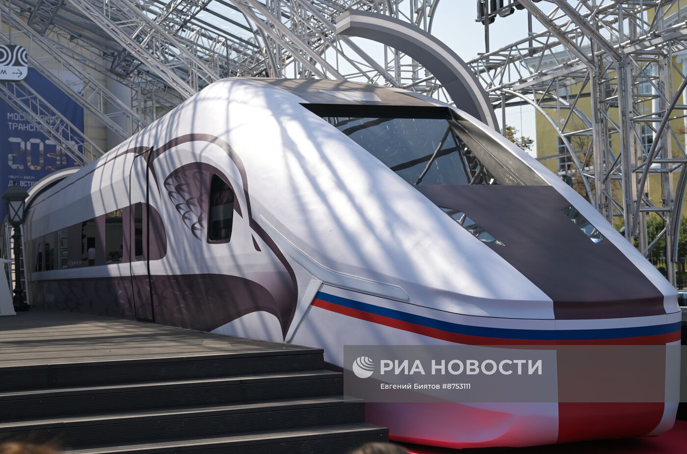 Выставка "Станция Манеж. Московский транспорт 2030"