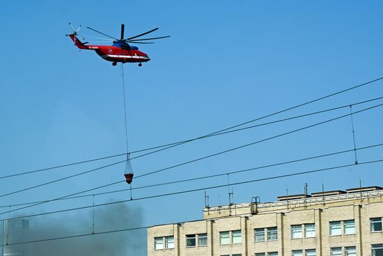 Пожар в административном здании на Бережковской набережной в Москве