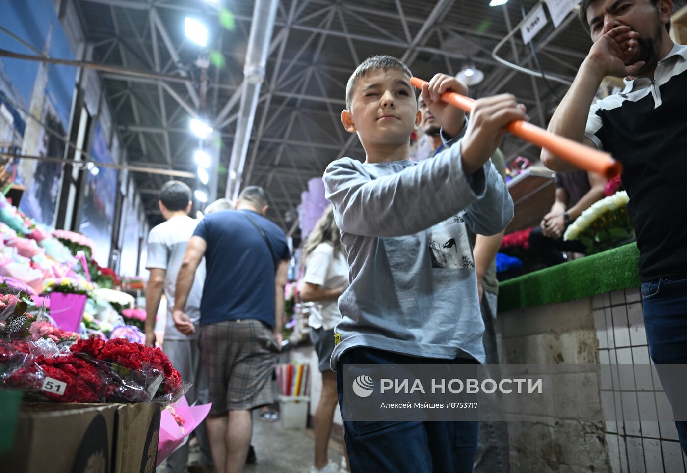 Продажа цветов к началу учебного года