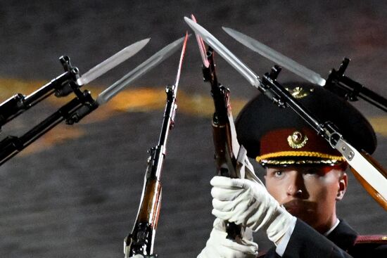 Закрытие военно-музыкального фестиваля "Спасская башня"