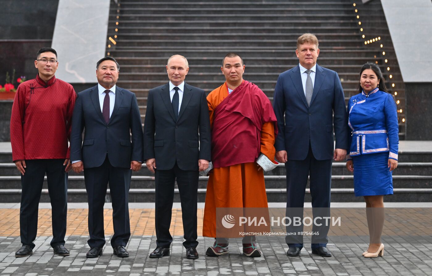 Рабочая поездка президента Владимира Путина в Тыву