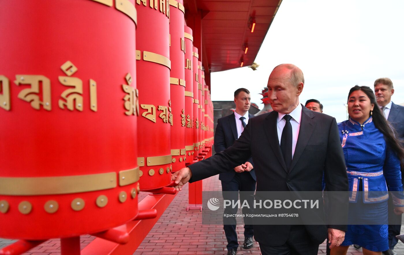 Рабочая поездка президента Владимира Путина в Тыву