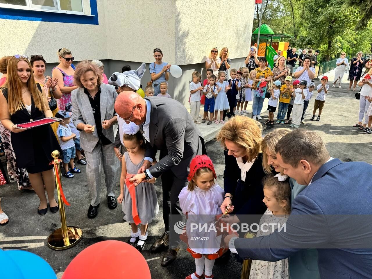 Вице-премьер правительства РФ Д. Чернышенко в Мариуполе