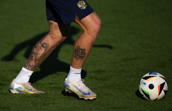 Тренировка национальной сборной России по футболу