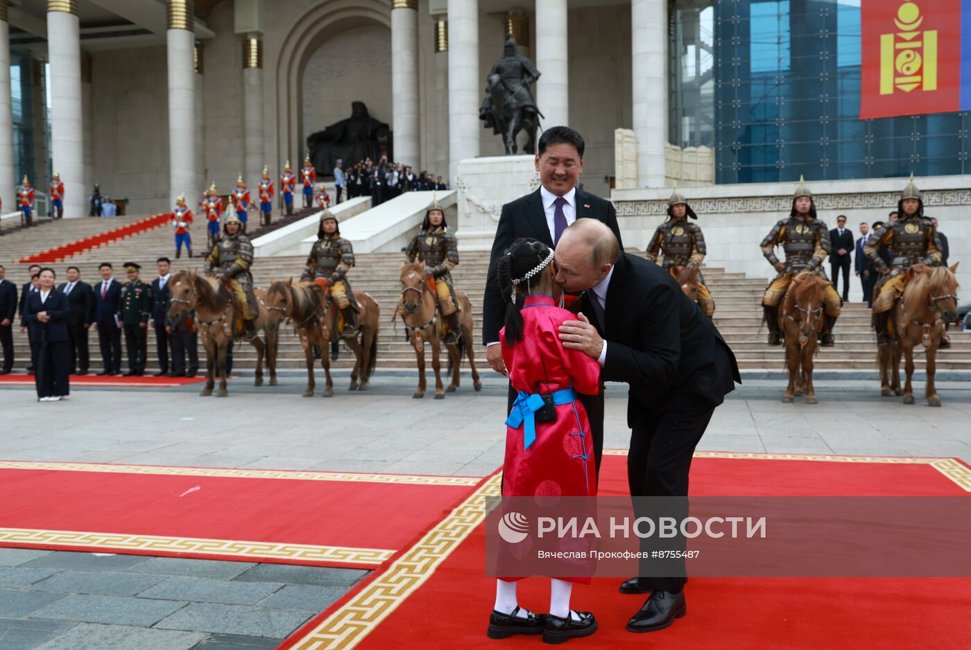 Официальный визит президента Владимира Путина в Монголию