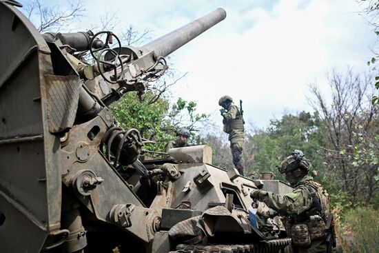 Боевая работа расчета миномета "Тюльпан" в зоне СВО