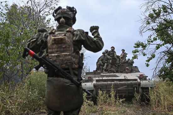 Боевая работа расчета миномета "Тюльпан" в зоне СВО