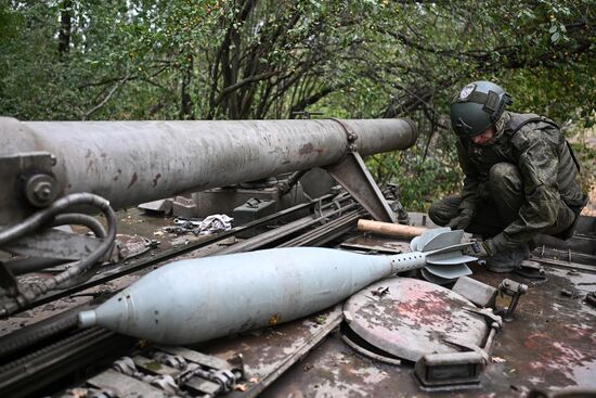 Боевая работа расчета миномета "Тюльпан" в зоне СВО