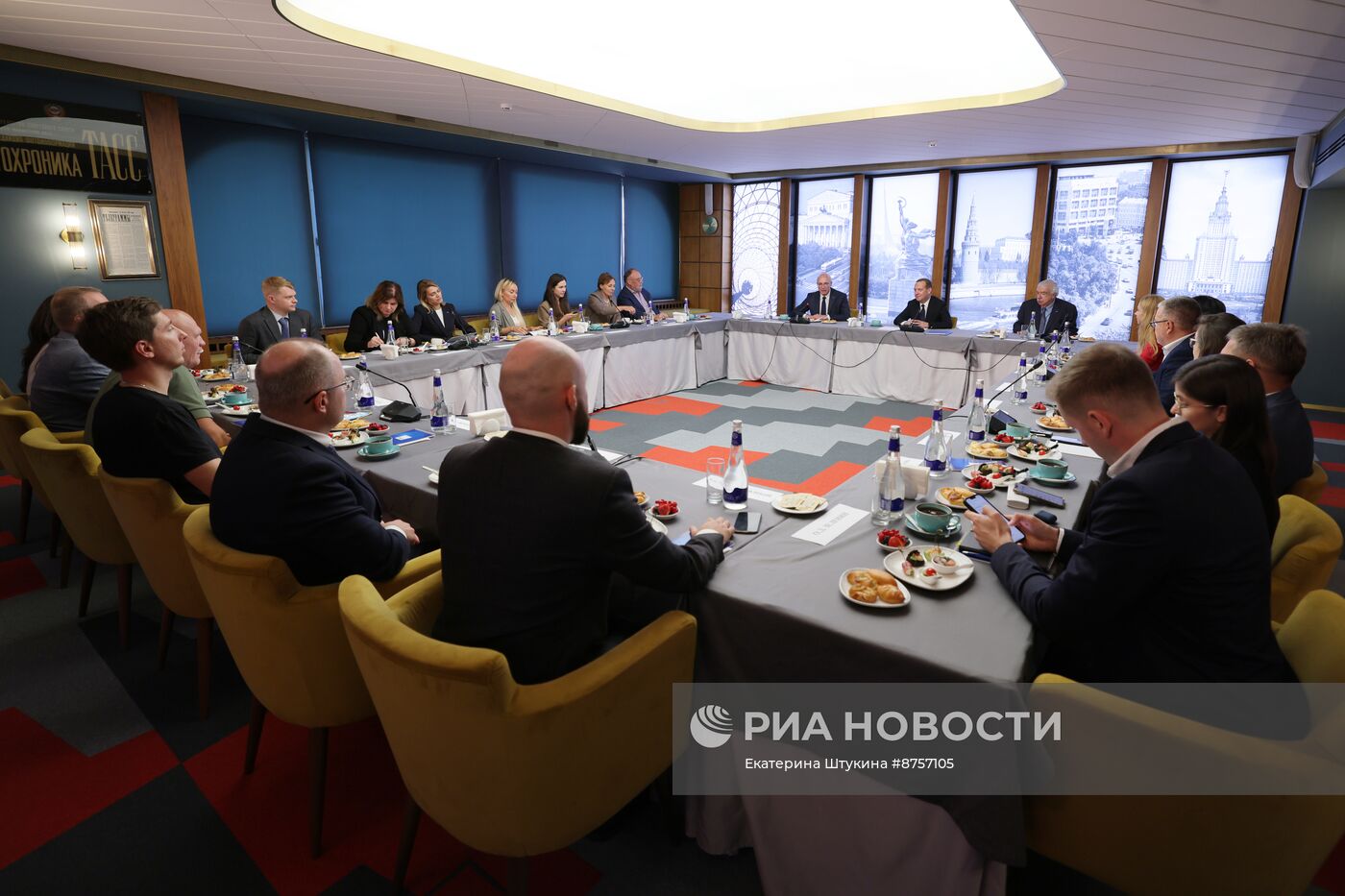 Зампред Совбеза Дмитрий Медведев посетил информационное агентство ТАСС