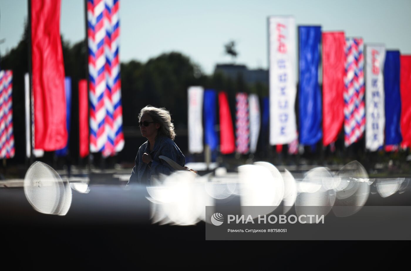 Праздничное украшение Москвы в честь Дня города