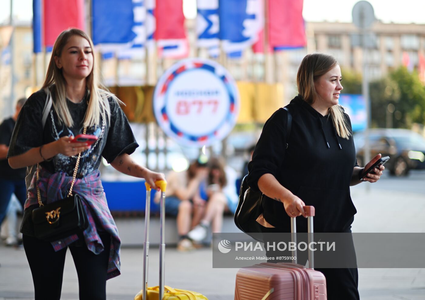 Праздничное украшение Москвы в честь Дня города