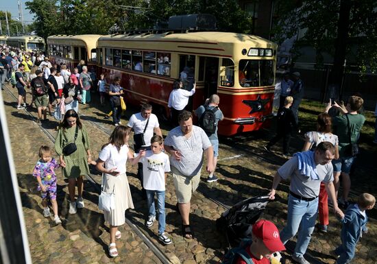 Парад трамваев