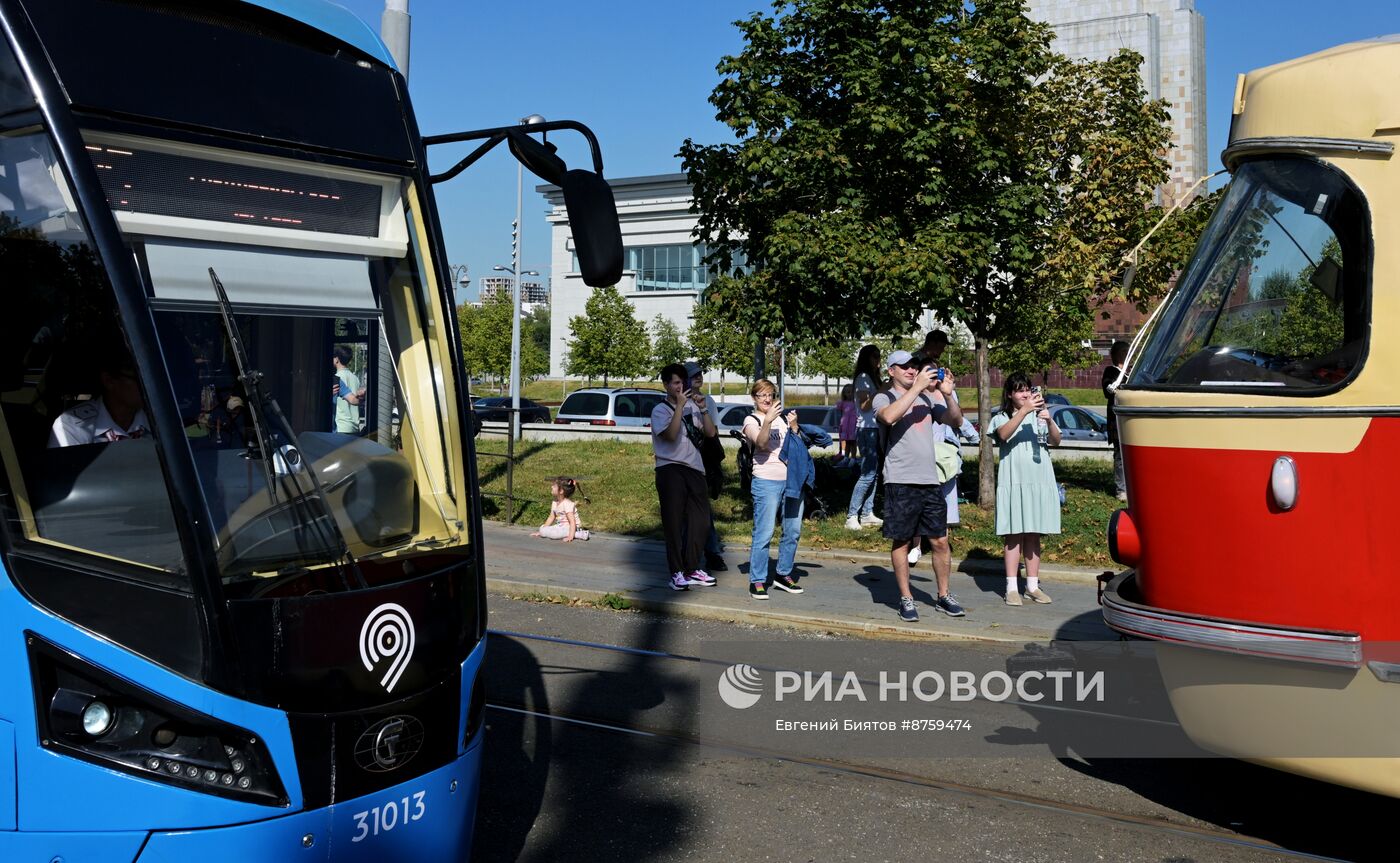 Парад трамваев