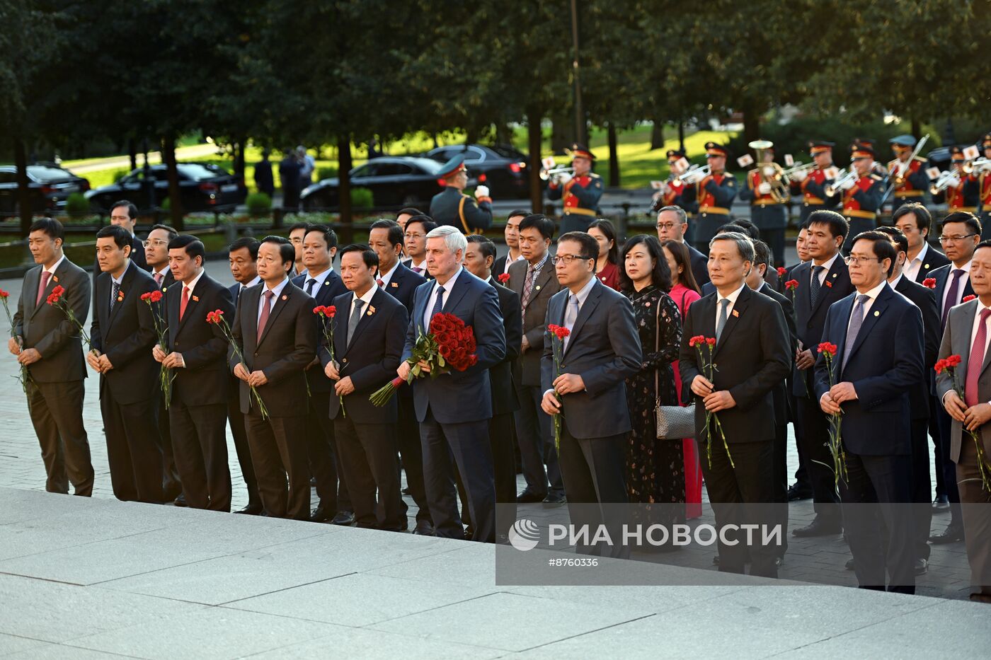 Прилет председателя Национального собрания Вьетнама Чан Тхань Мана в Москву  