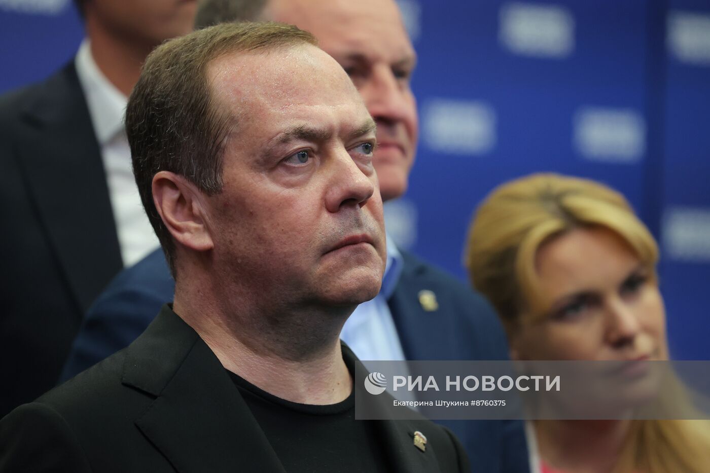 Оглашение предварительных итогов выборов в штабе партии "Единая Россия"